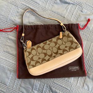 Small Coach Purse, never used, Signature C